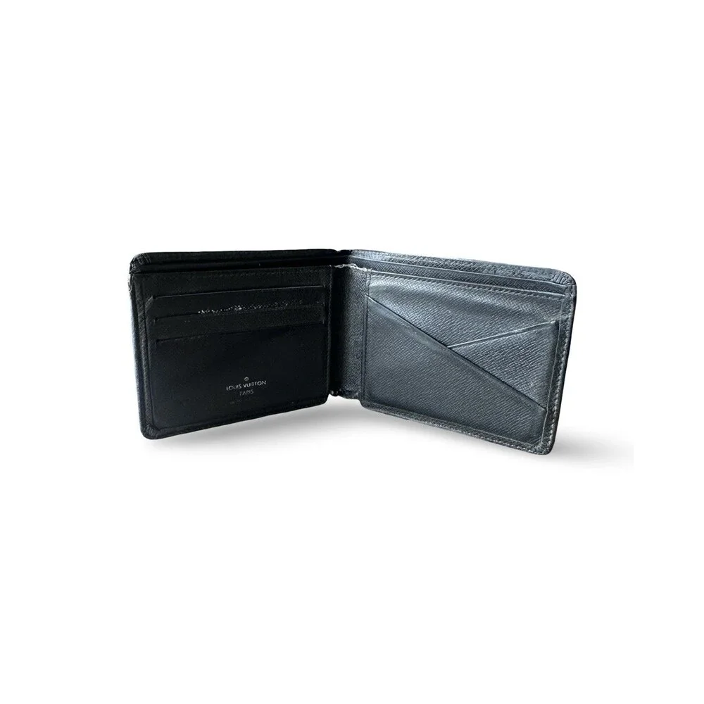 Louis Vuitton Men's Black Taiga Bifold Wallet preowned
